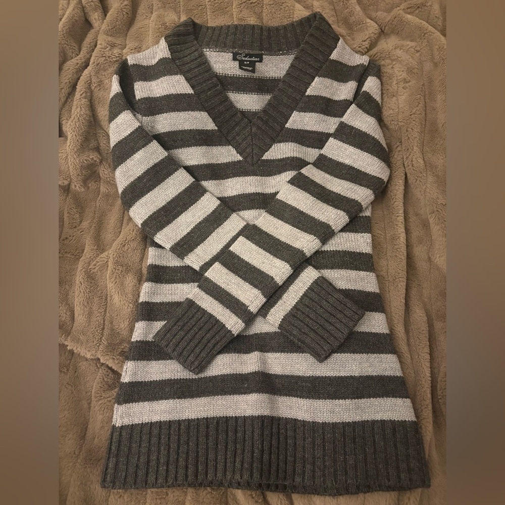 Striped V-Neck Sweater - Gray and Cream